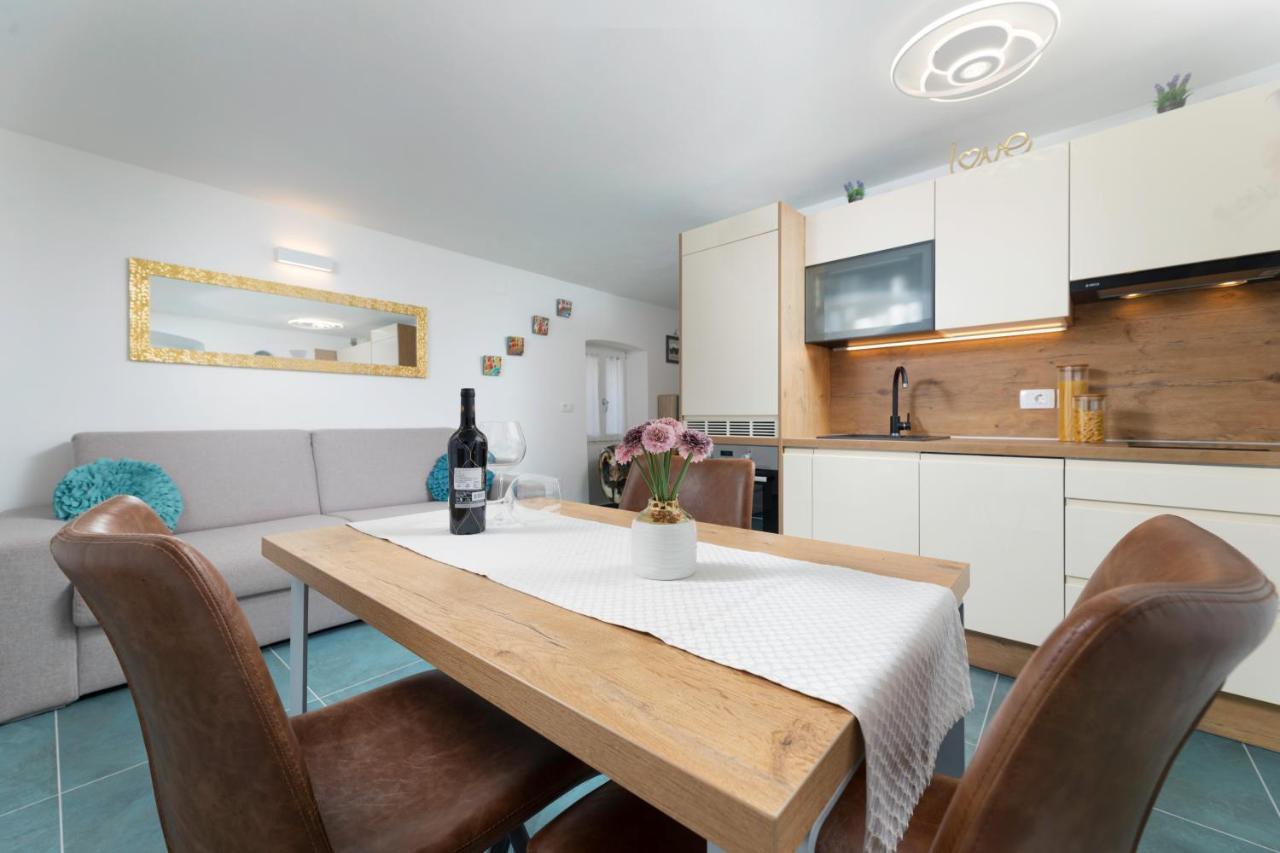 Studio, 70 Steps From The Beach บัชกา ภายนอก รูปภาพ